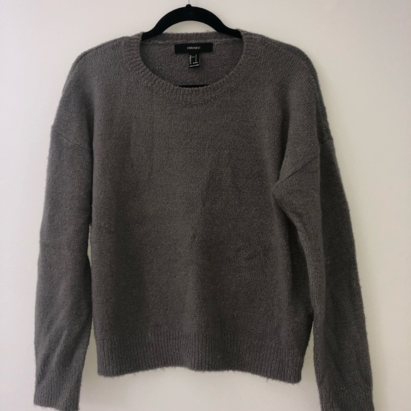 Forever 21 Sweaters - Forever 21: Cozy gray sweater